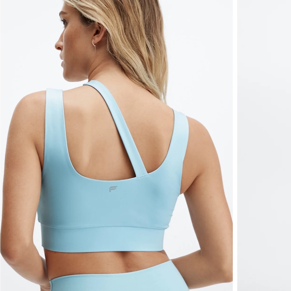 Fabletics sky blue sports bra - Picture 3 of 3
